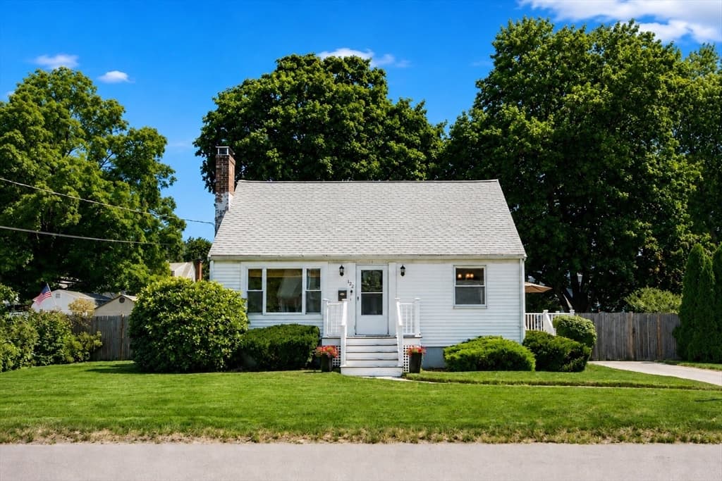 122 Moncrief, Rockland MA 02370 photo 2