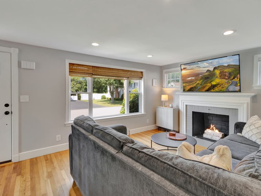 122 Moncrief, Rockland MA 02370 photo 9