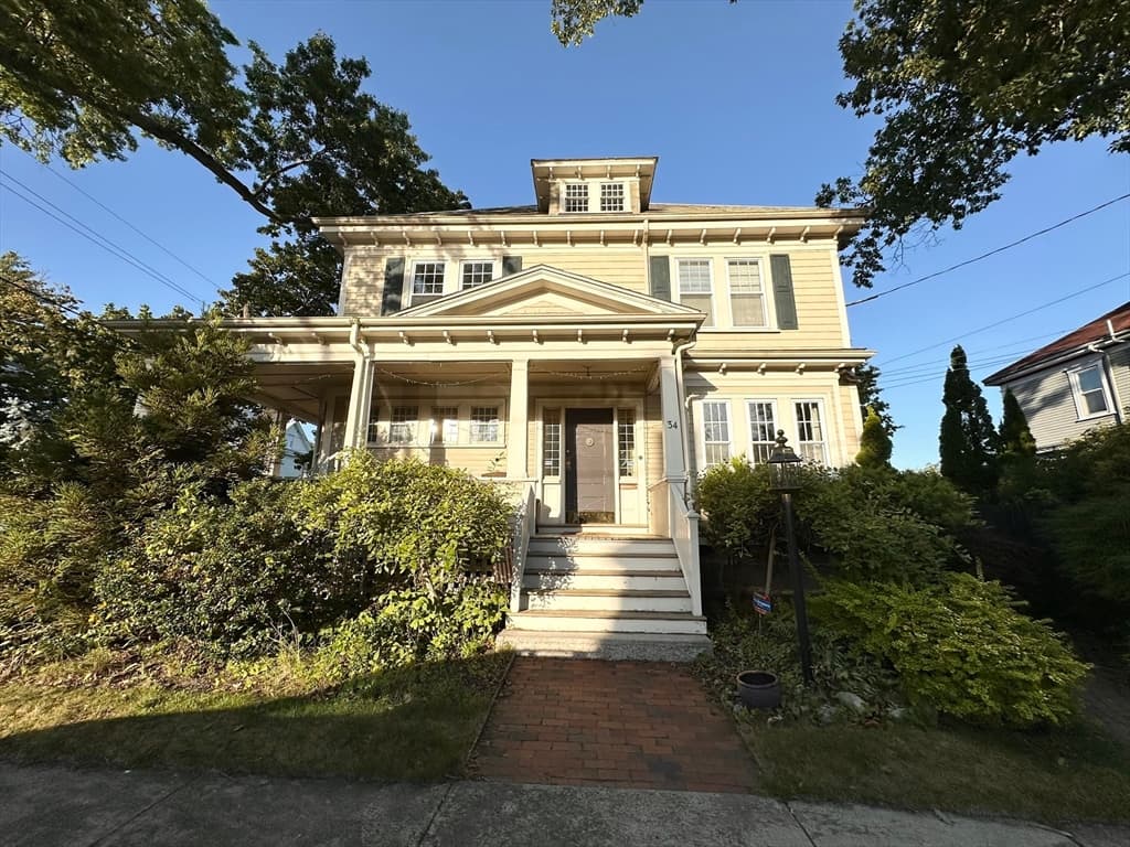 34 Rotch St, New Bedford MA 02717 photo 2