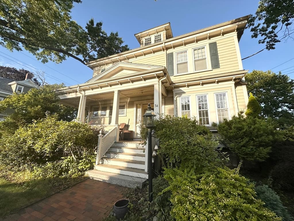 34 Rotch St, New Bedford MA 02717 photo 3