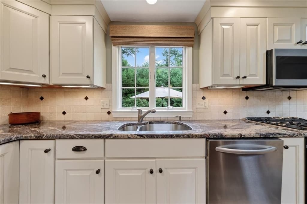 18 Pine Grove Road, Hingham MA 02043 photo 7
