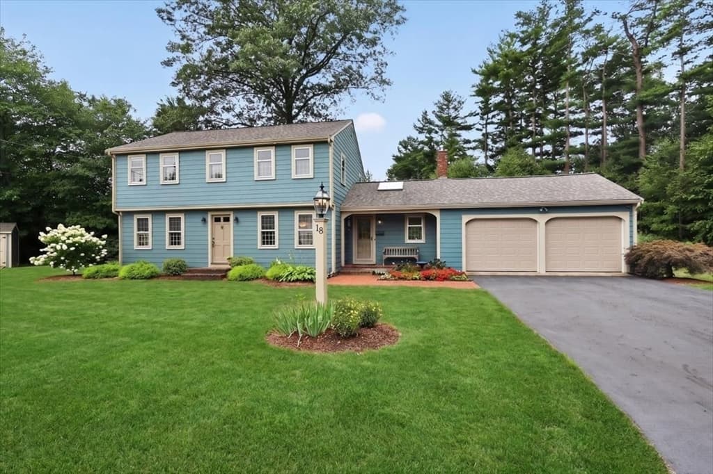 18 Pine Grove Road, Hingham MA 02043