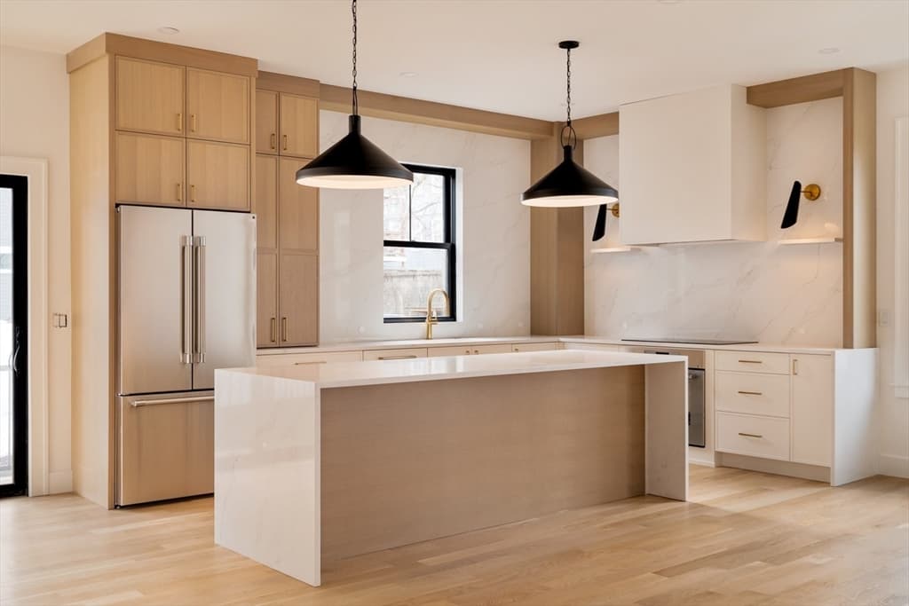 21 South Waverly # 21, Boston MA 02135 photo 10