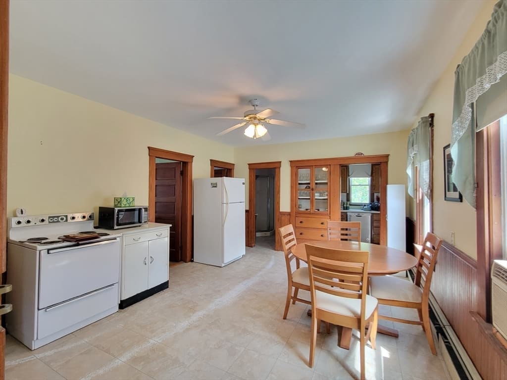32 Coleman Street, Gardner MA 01440 photo 17
