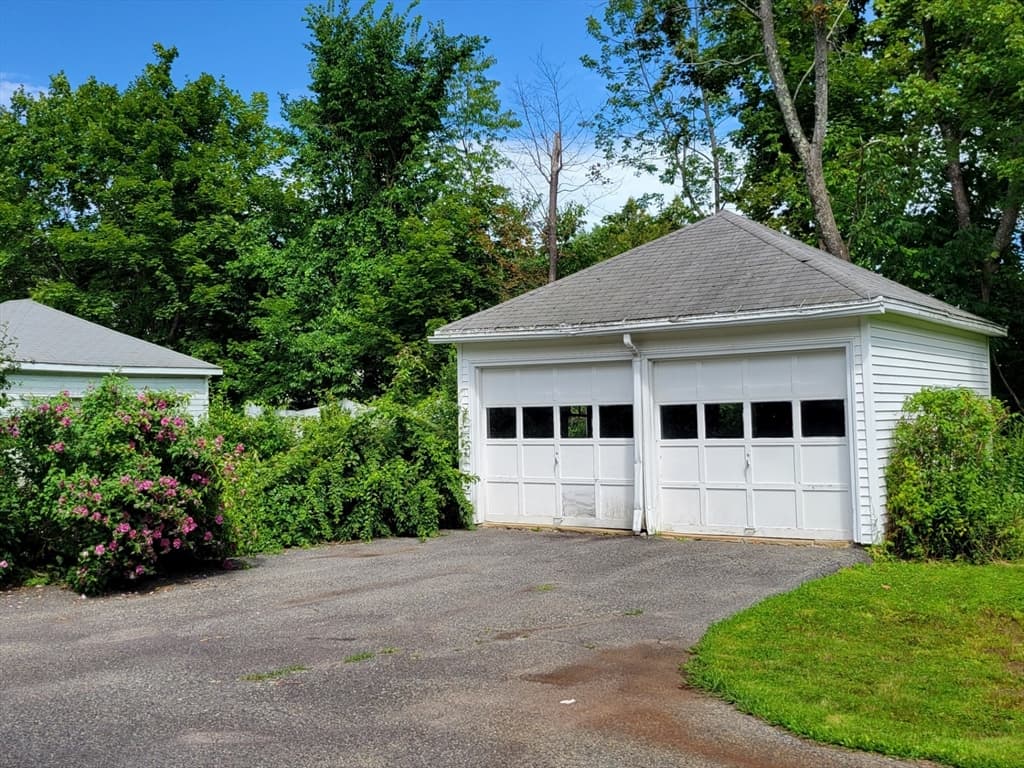 32 Coleman Street, Gardner MA 01440 photo 3