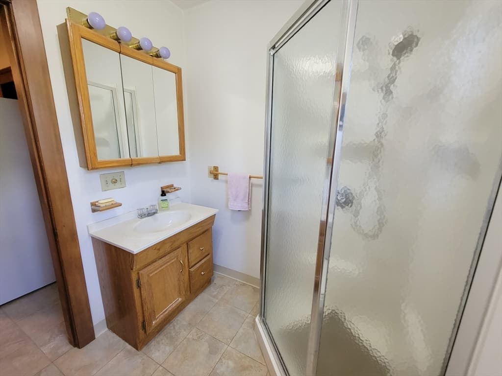 32 Coleman Street, Gardner MA 01440 photo 15