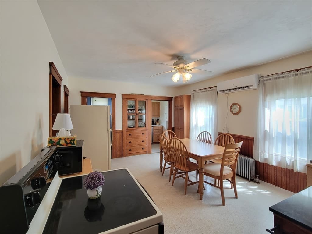 32 Coleman Street, Gardner MA 01440 photo 4