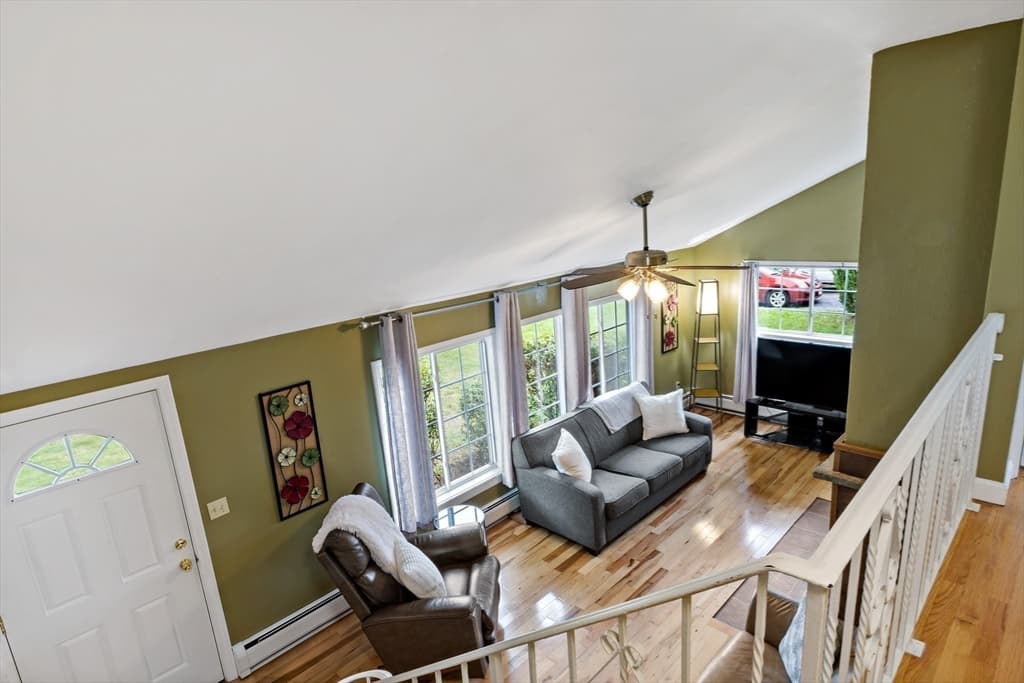 124 Watuppa Ave, Somerset MA 02726 photo 9