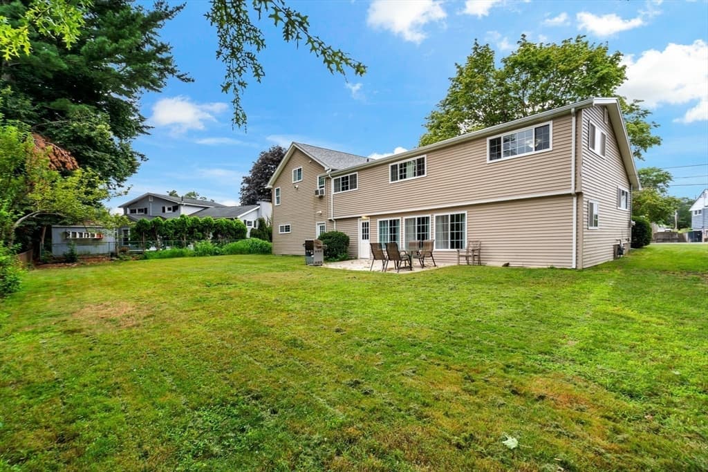 124 Watuppa Ave, Somerset MA 02726 photo 30