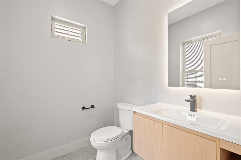 17 Princeton St # 1A, Boston MA 02128 photo 9