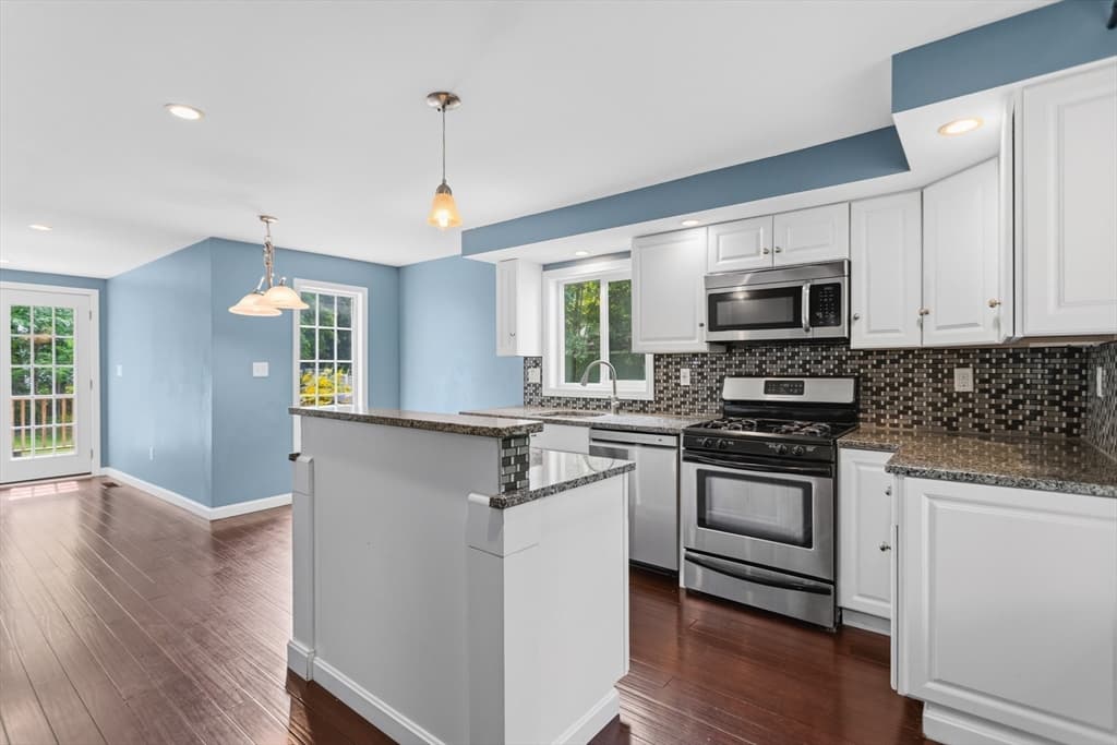 10 Pine St, Westford MA 01886 photo 12