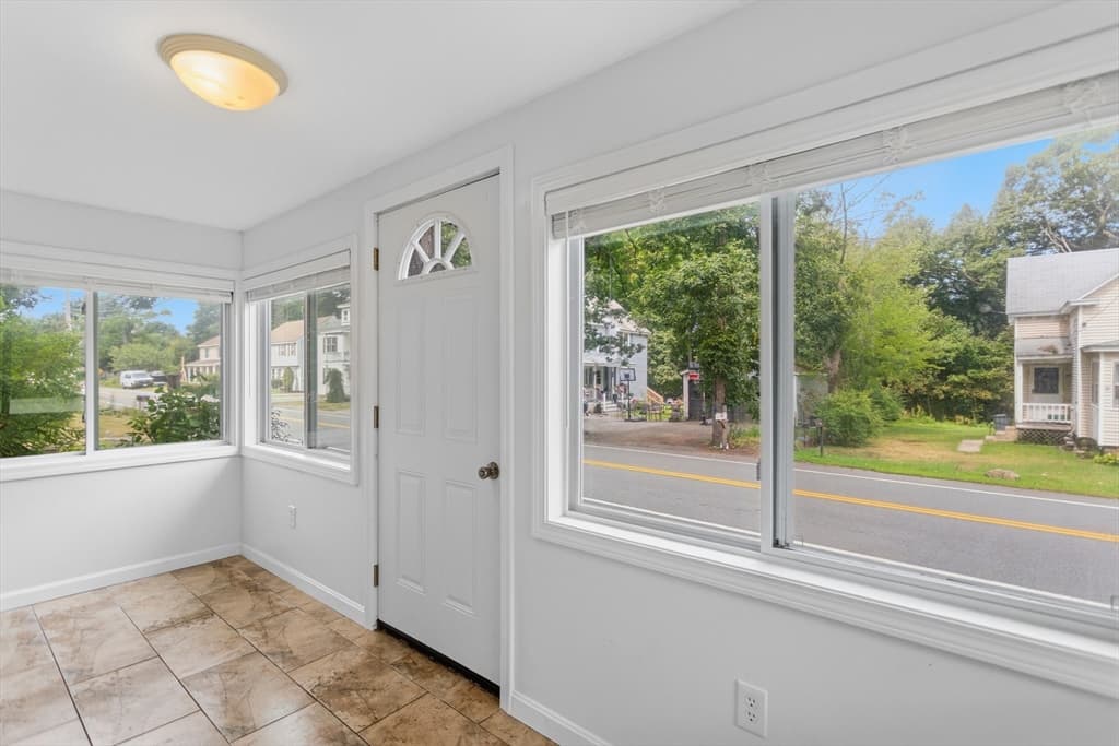 10 Pine St, Westford MA 01886 photo 9