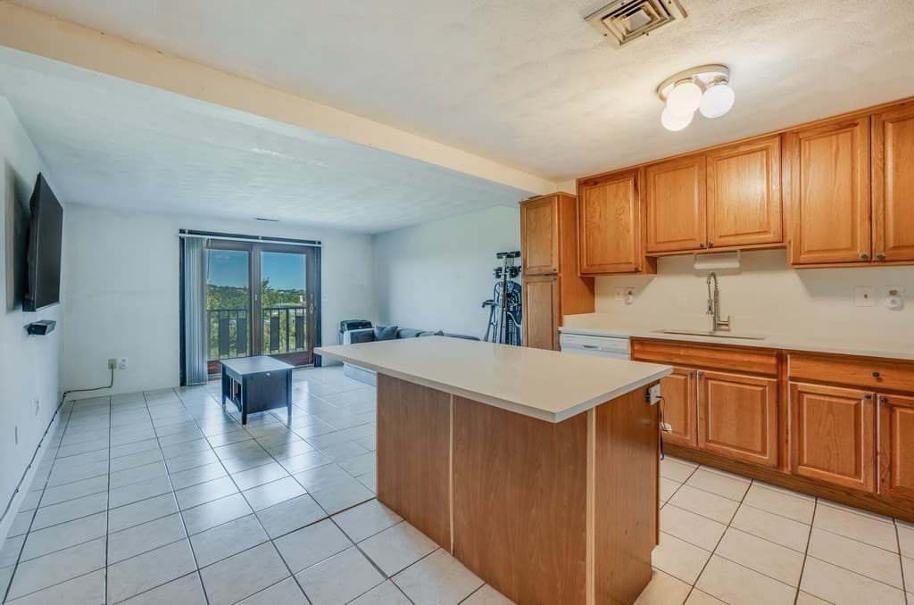 77 Bennington St # 508, Revere MA 02151