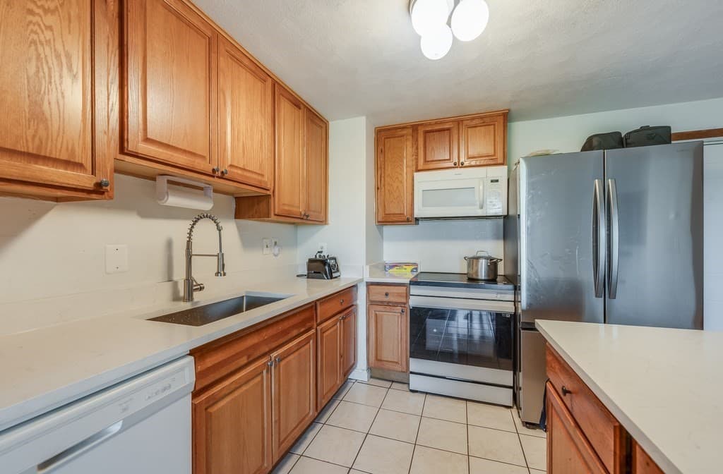 77 Bennington St # 508, Revere MA 02151 photo 4