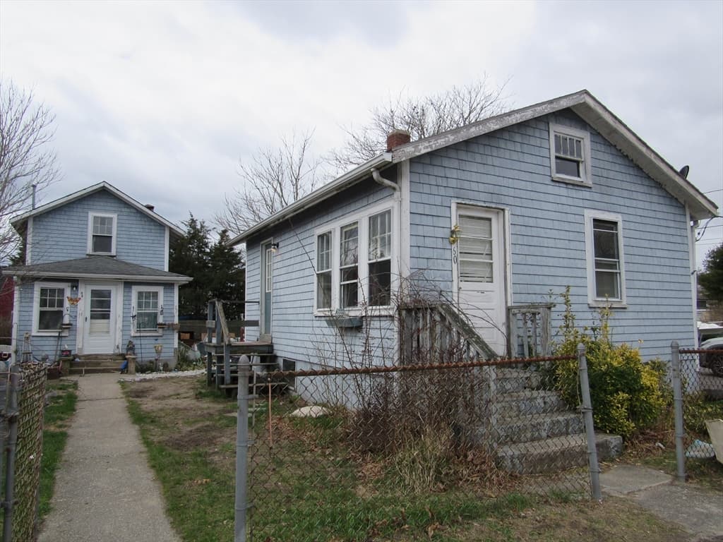 60 11th St, Wareham MA 02538