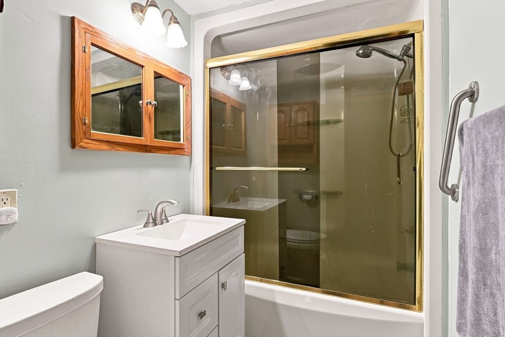 68 Feltham Rd, Springfield MA 01118 photo 31