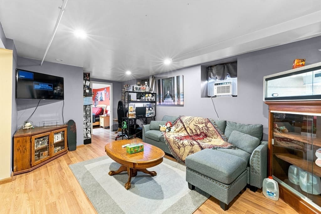 33 George St, New Bedford MA 02744 photo 12