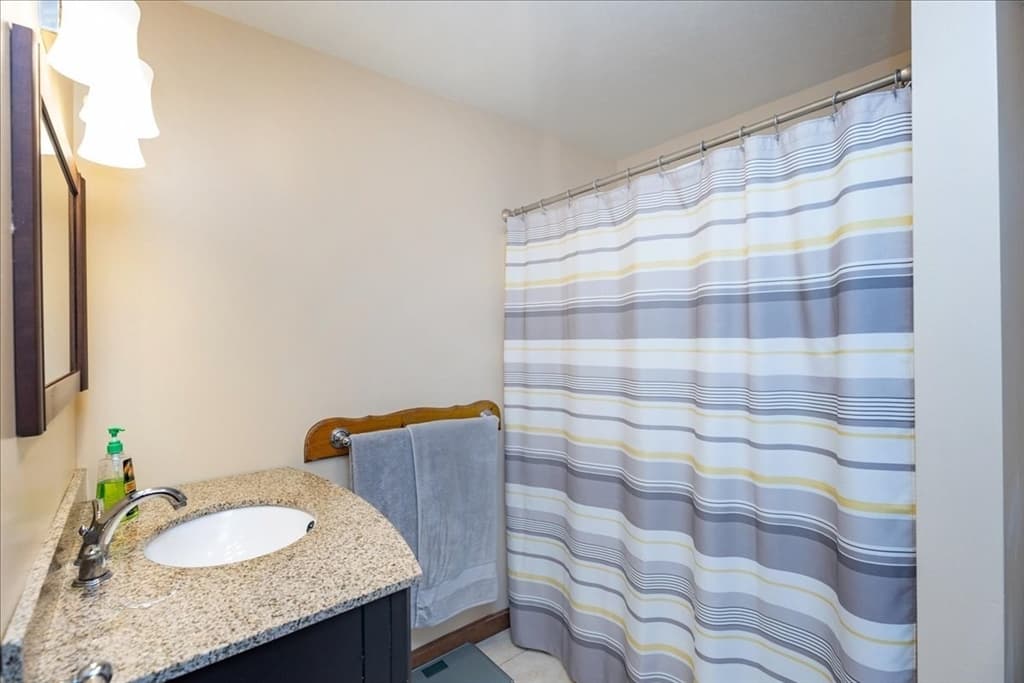 36 Thomas Ave, Haverhill MA 01832 photo 15