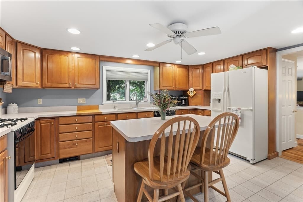 16 Park Lane, Norton MA 02766 photo 12