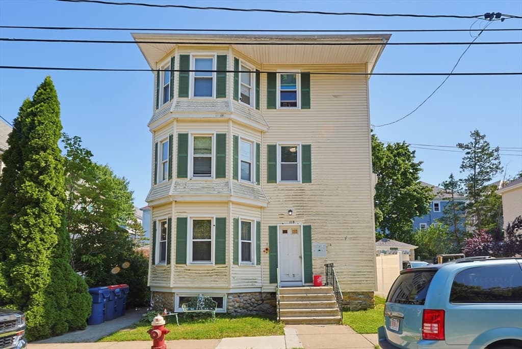118 Irvington St, New Bedford MA 02745 photo 2