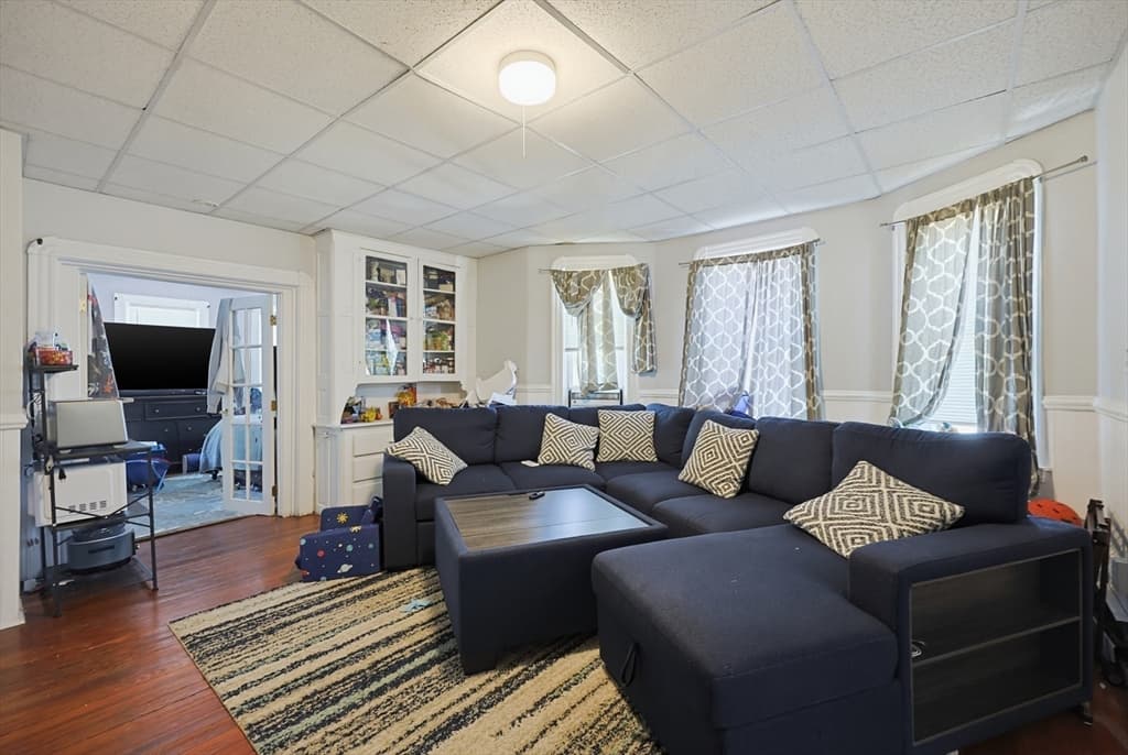 118 Irvington St, New Bedford MA 02745 photo 5