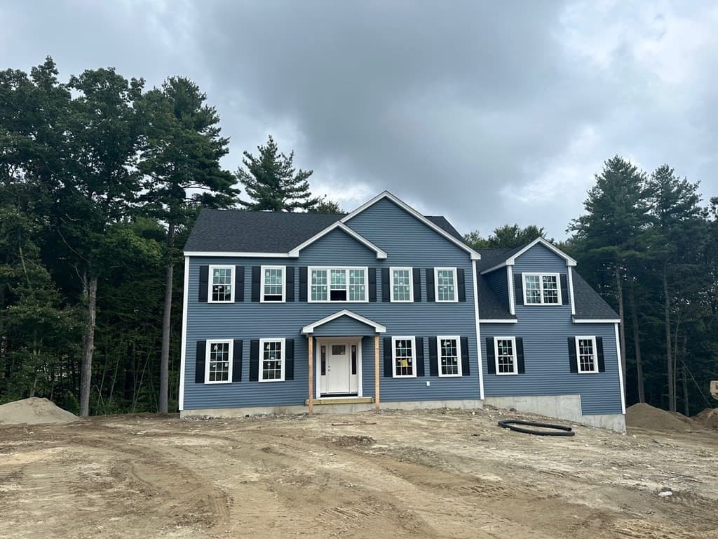129 Monica Way, Northbridge MA 01534 photo 2