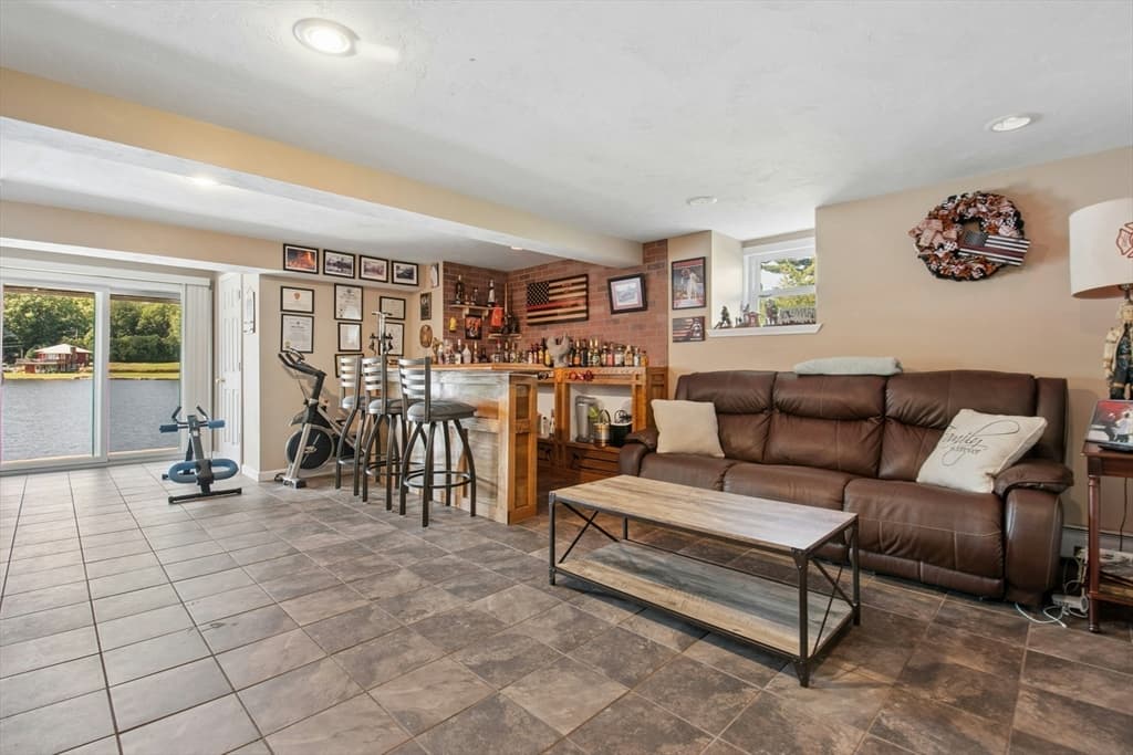 19 Lake Ave, Spencer MA 01562 photo 27