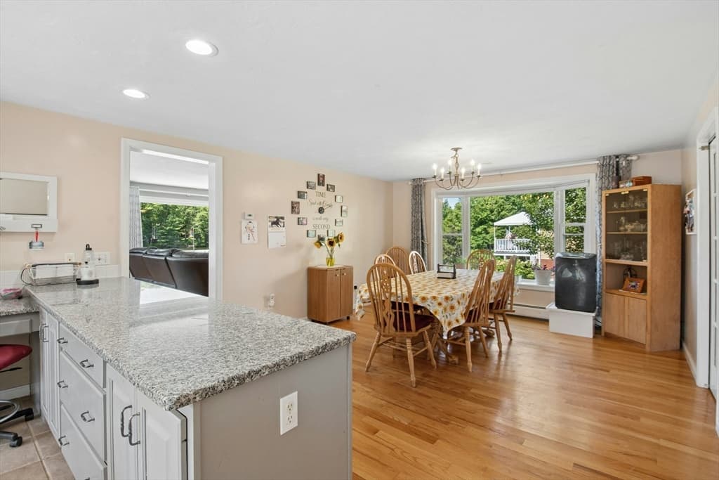 19 Lake Ave, Spencer MA 01562 photo 10