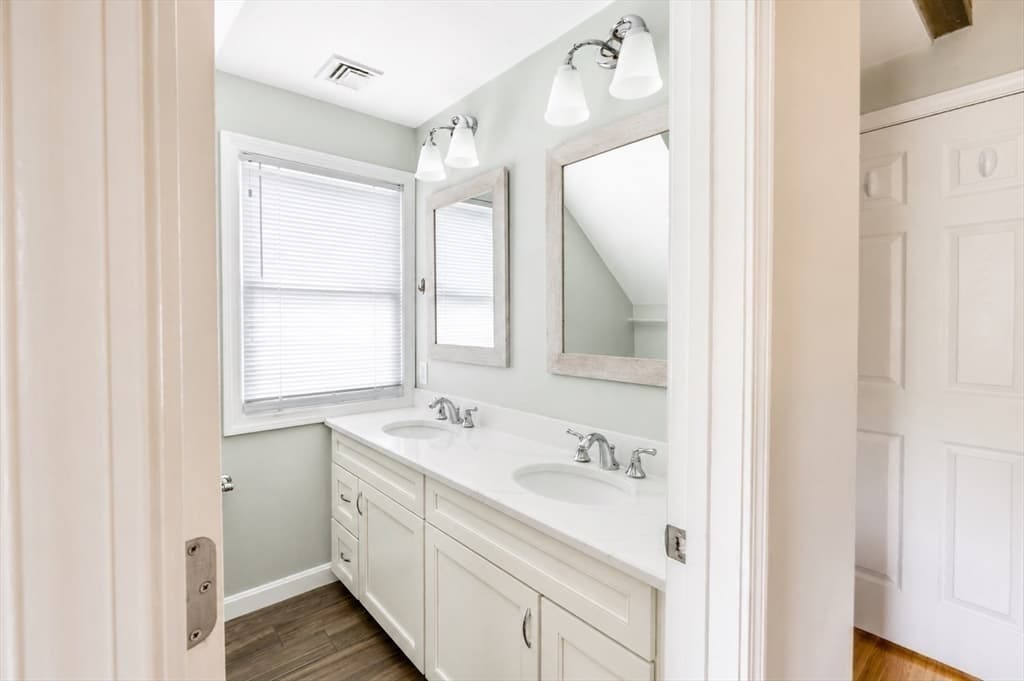 51 Woodrow Ave, Medford MA 02155 photo 23