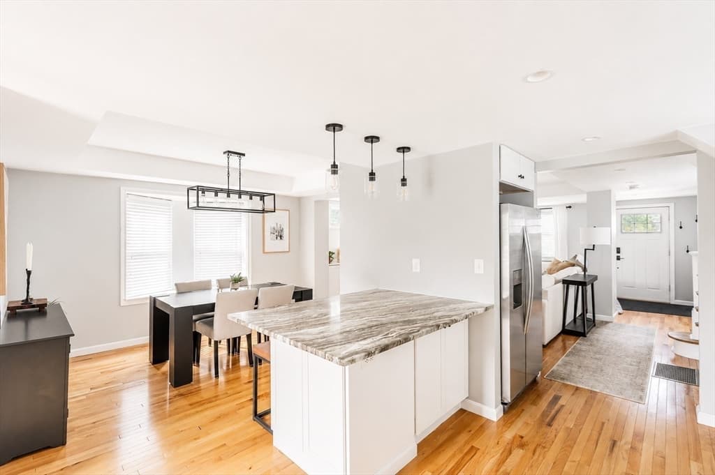 51 Woodrow Ave, Medford MA 02155 photo 15