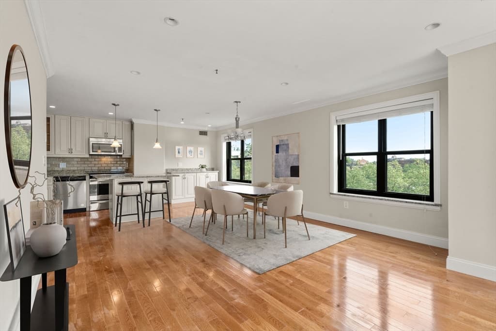 16 Harcourt # 5G, Boston MA 02116 photo 3
