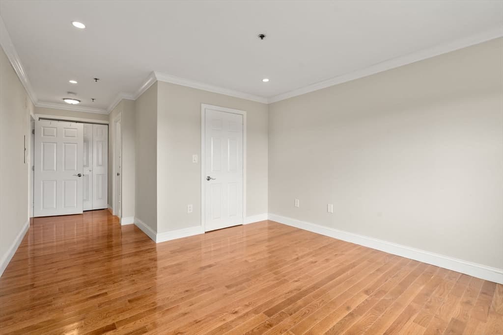 16 Harcourt # 5G, Boston MA 02116 photo 9
