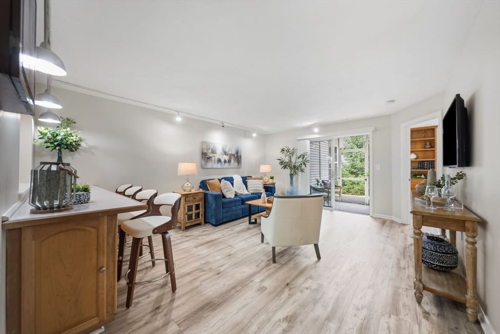 202 Park Place # 202, Raynham MA 02767 photo 9