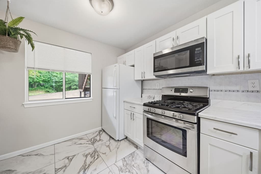 202 Park Place # 202, Raynham MA 02767 photo 8