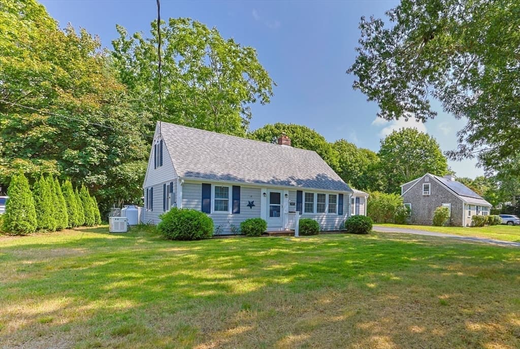 87 Vidal Ave, Falmouth MA 02536 photo 2