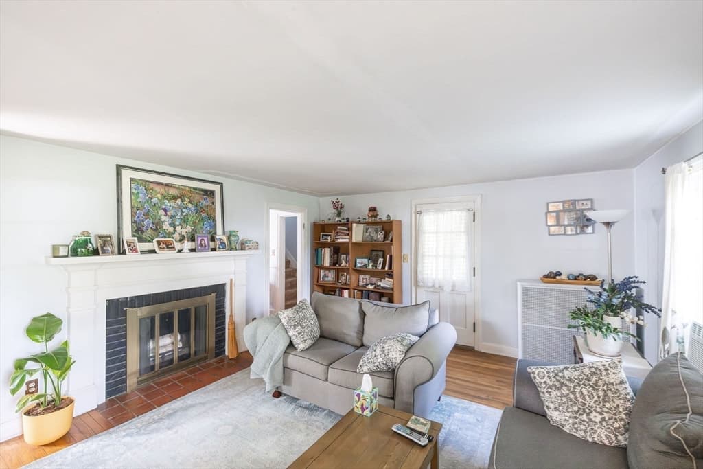 25 Westwood Pkwy, Southbridge MA 01550 photo 5