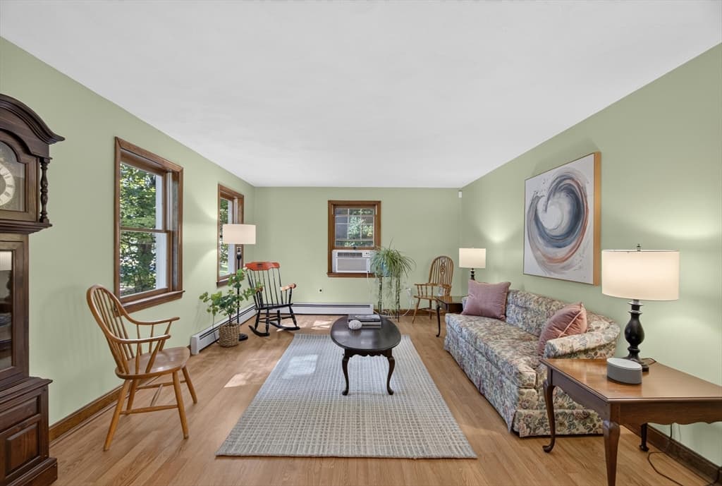 240 Taylor St, Littleton MA 01460 photo 2