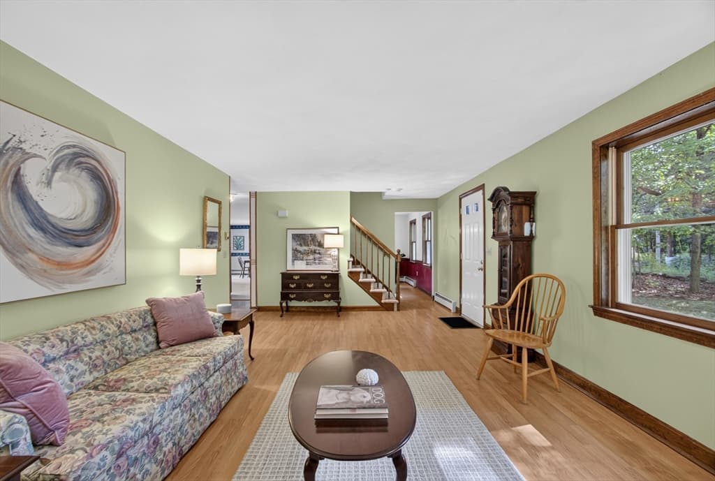 240 Taylor St, Littleton MA 01460 photo 3