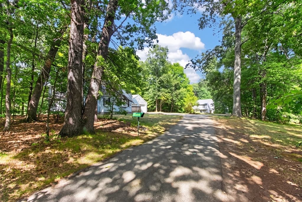 240 Taylor St, Littleton MA 01460 photo 32
