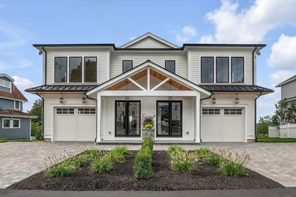 20 Crescent Road # 20, Needham MA 02494