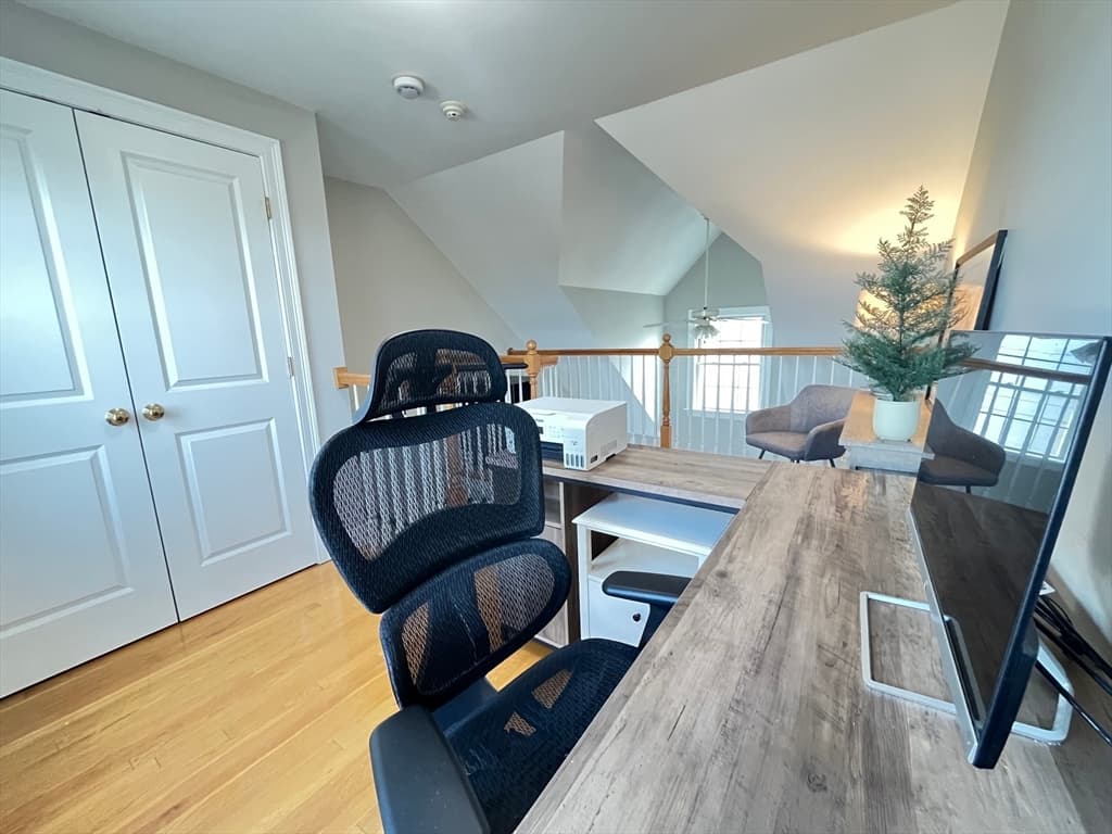 9 Russell St # 3, Waltham MA 02453 photo 13