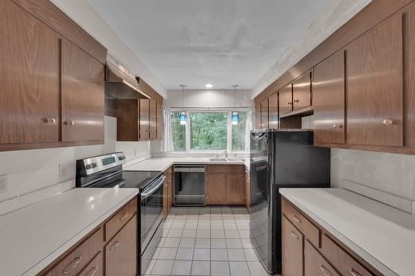 Single Family Residence at 126 Upper Gore Rd, Webster MA 01570, Webster, photo 17 of 29