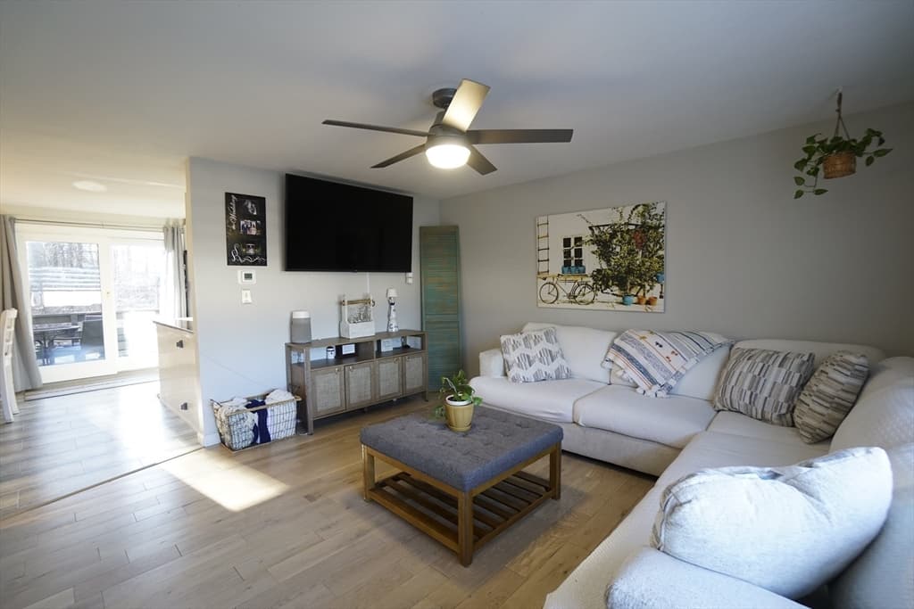 152 E Bacon St # C2, Plainville MA 02762 photo 3