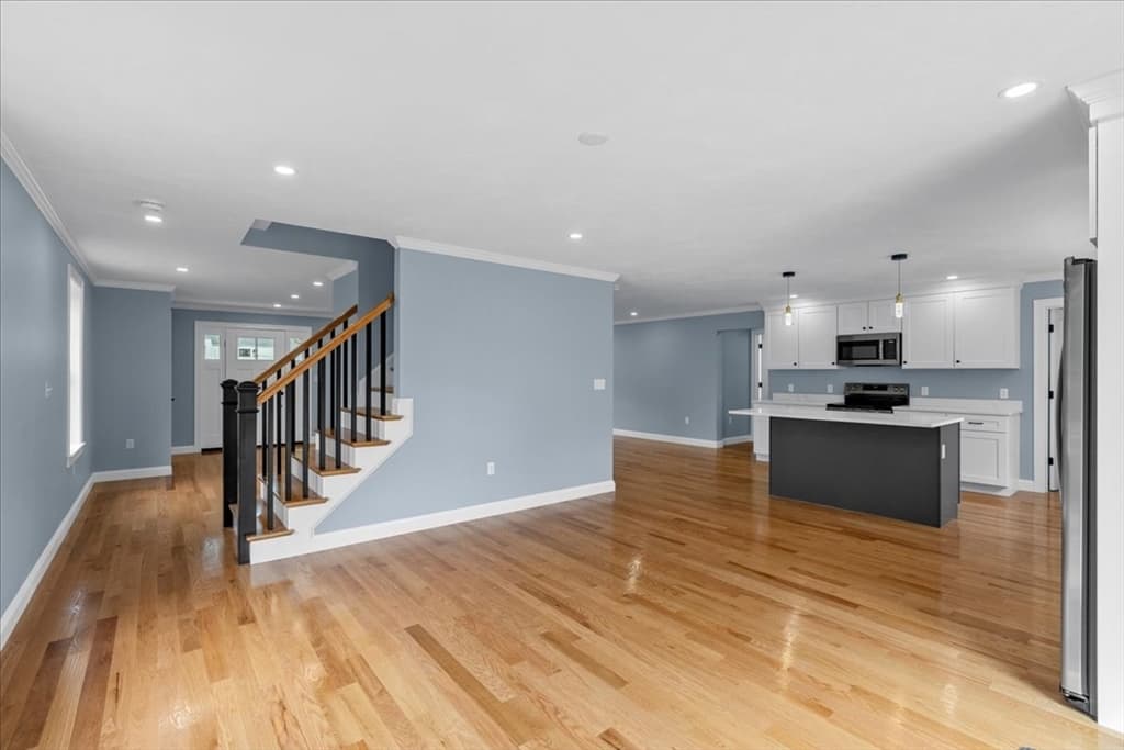 191 E Spring Street, Avon MA 02322 photo 4