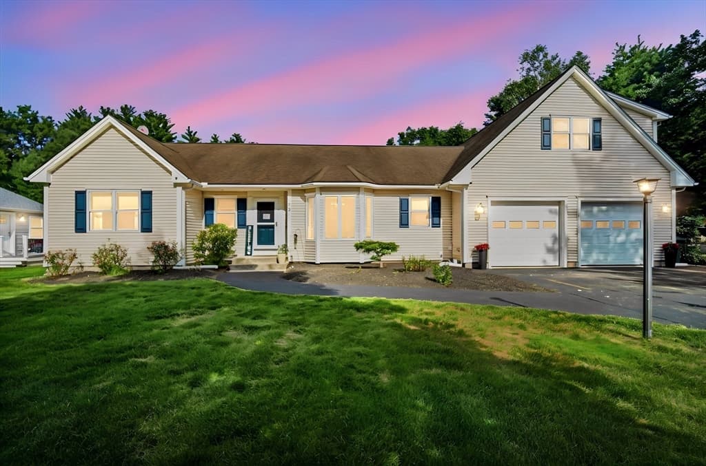 73 Meadowbrook Rd, Springfield MA 01128