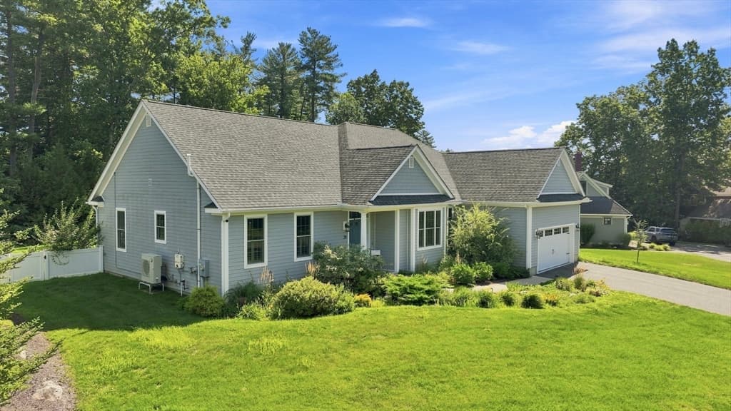 28 Ridge View Rd., Northampton MA 01062