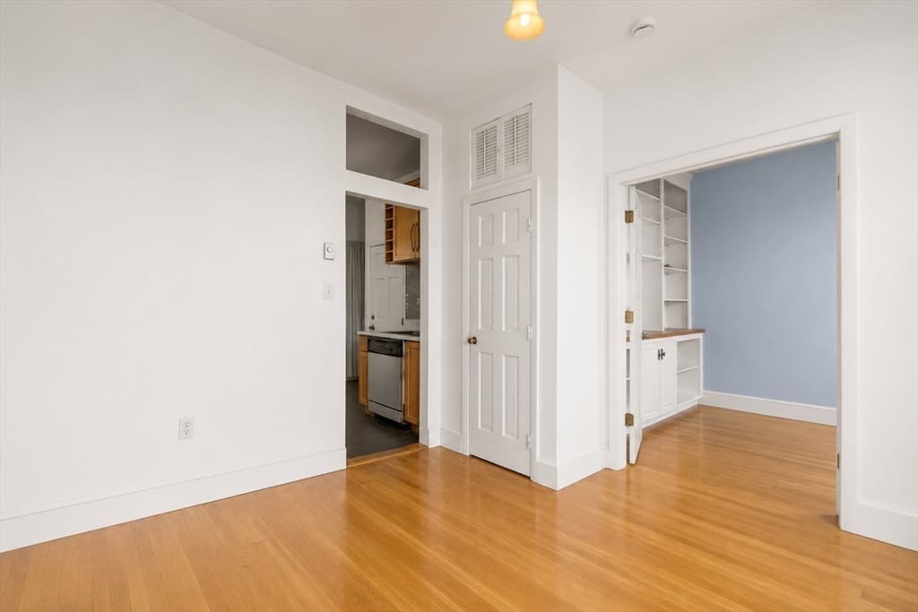 162 Endicott St # 2, Boston MA 02113 photo 7