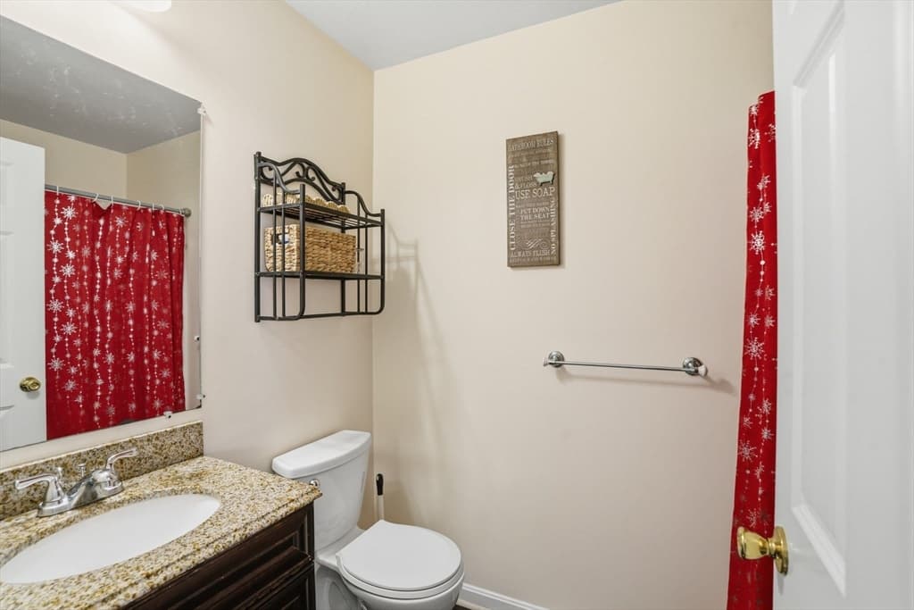 943 Stonegate Lndg, Dighton MA 02764 photo 16