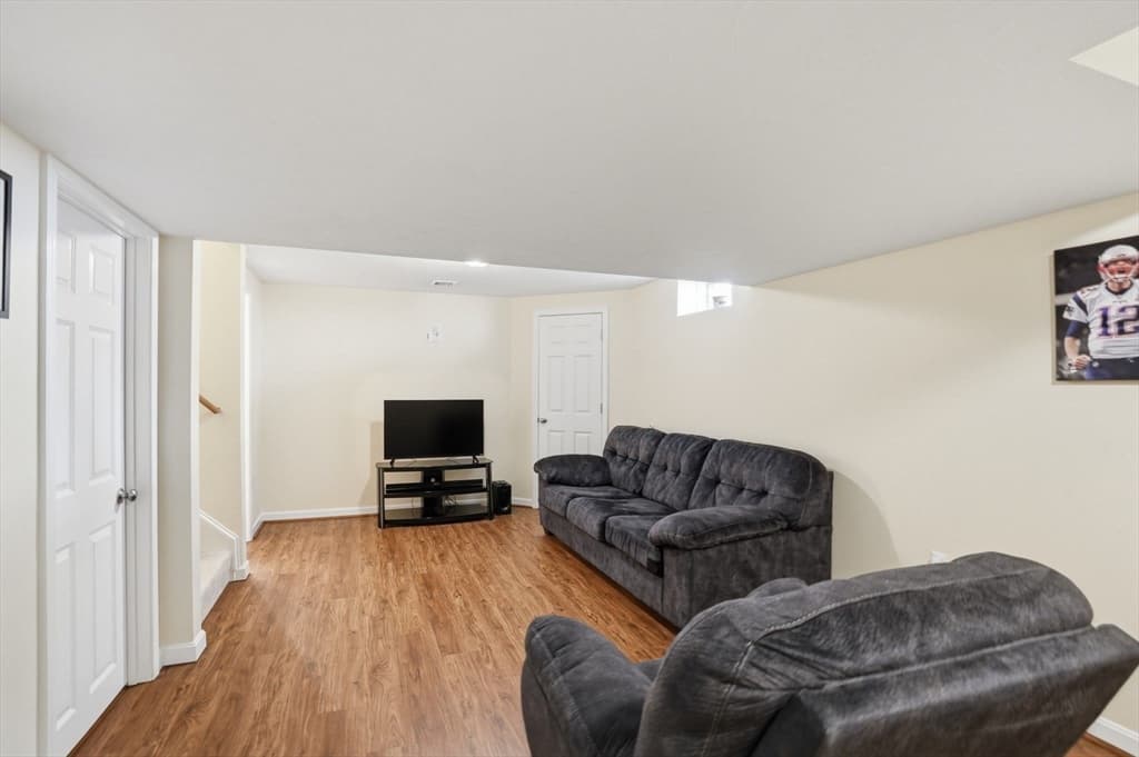 943 Stonegate Lndg, Dighton MA 02764 photo 18