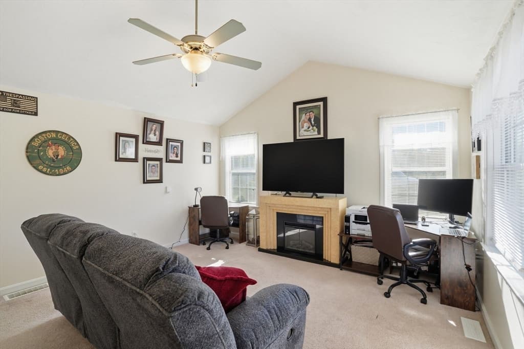 943 Stonegate Lndg, Dighton MA 02764 photo 4